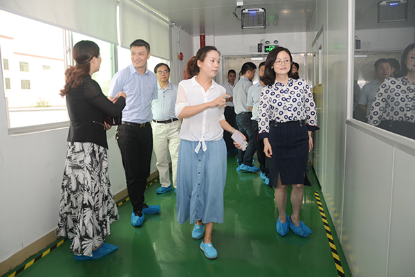 领导莅临净水器厂家